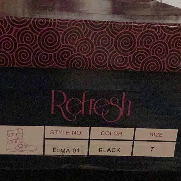 New Refresh boots - Picture 4 of 7
